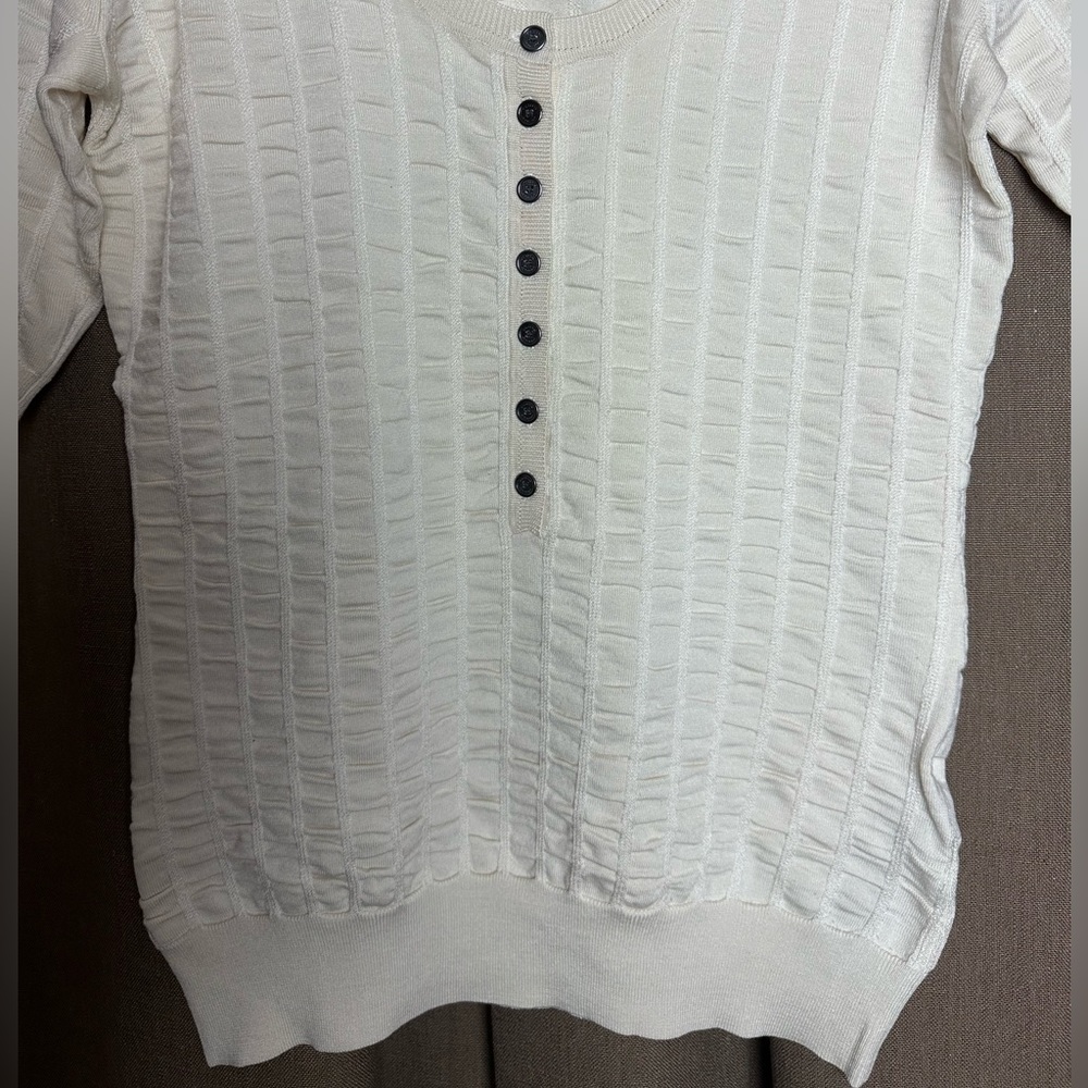 Authentic‎ Burberry London Silk Blouse - Picture 4 of 15